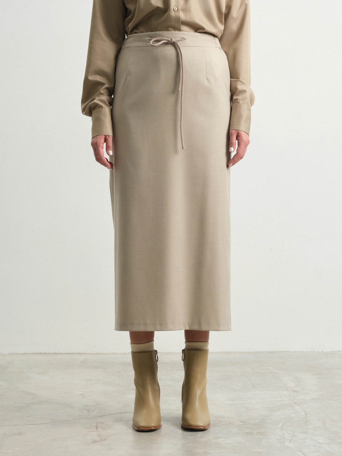 Бежевая юбка на резинке Bergenia