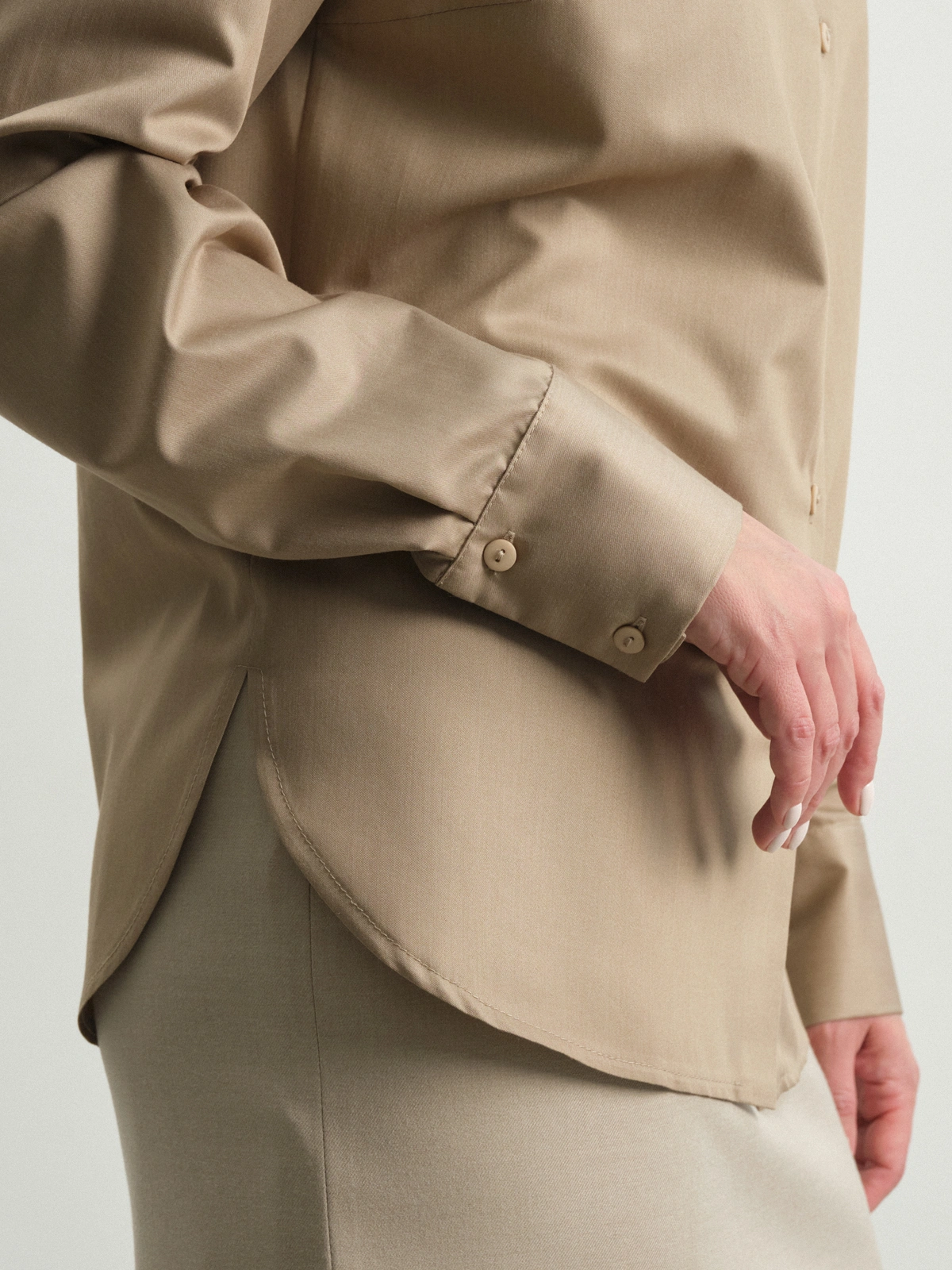 Рубашка с акцентными деталями Skilla