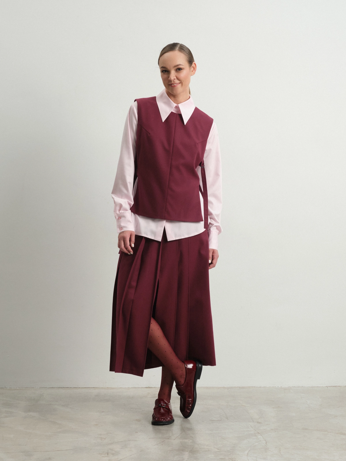 Бордовая юбка в складку Tulip