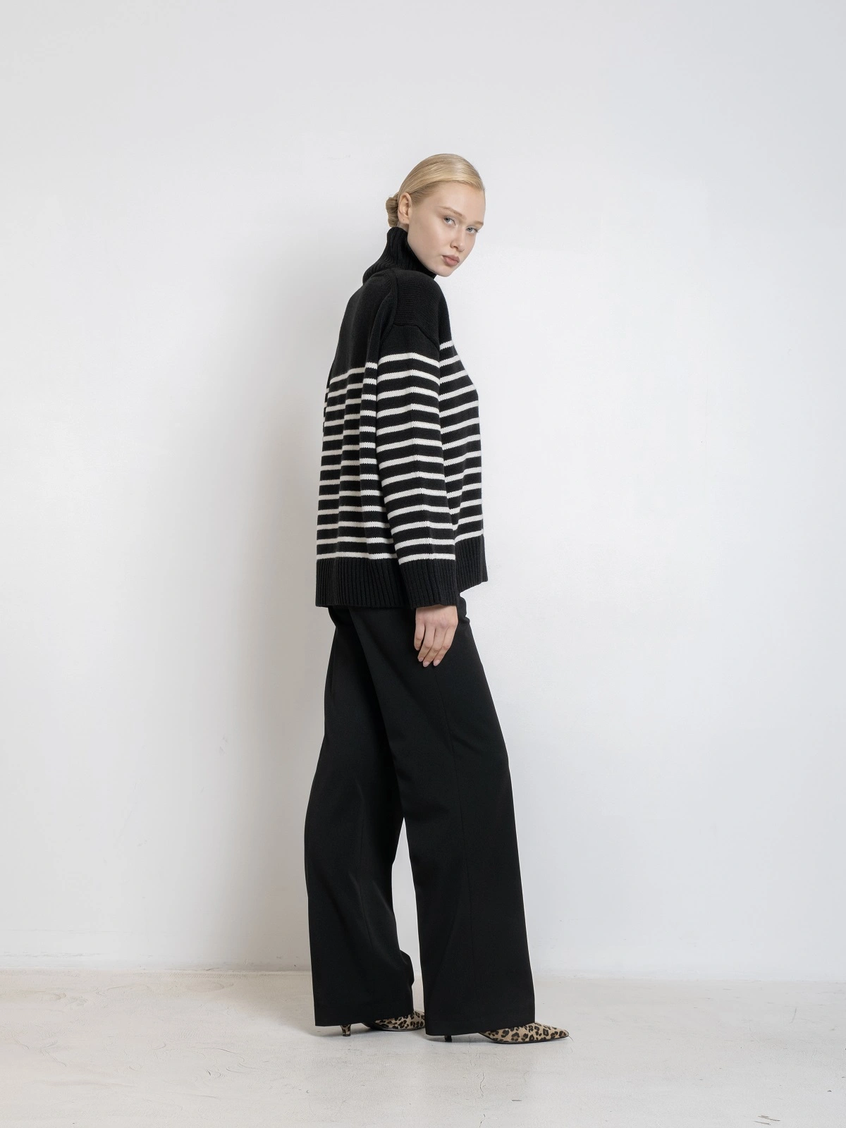 Утепленные черные брюки