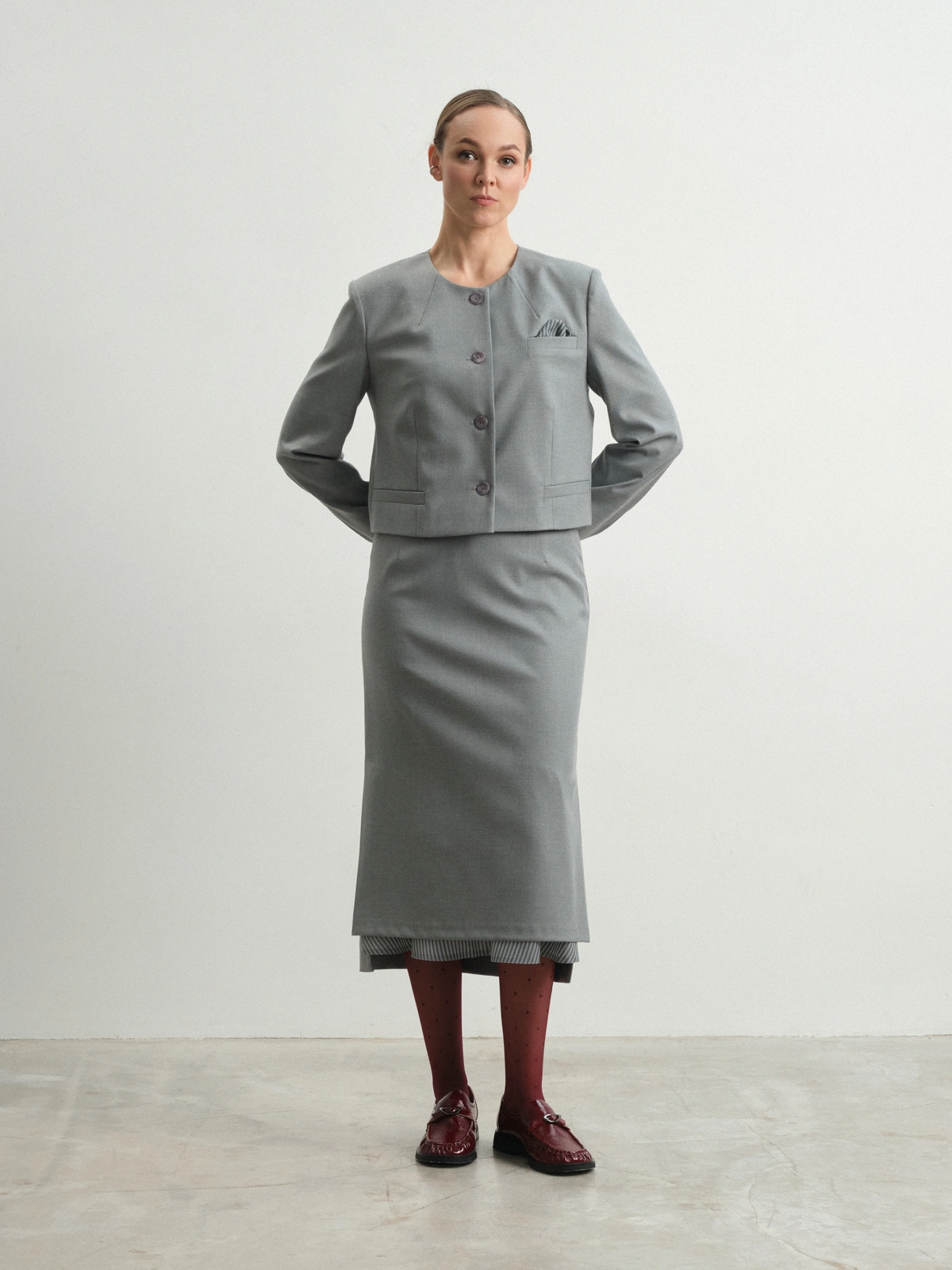 Укороченный серый жакет Viola