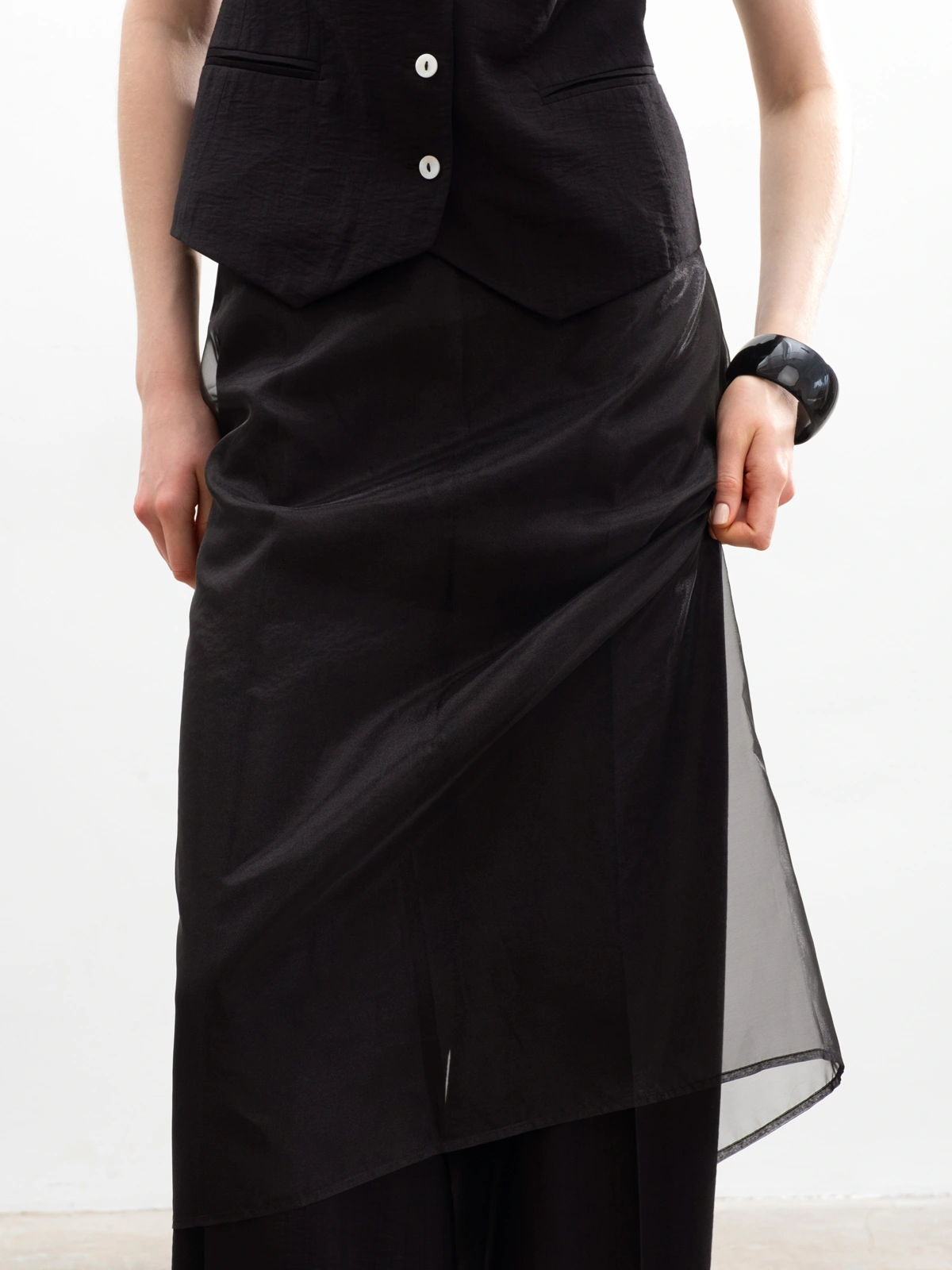 Черная юбка из органзы