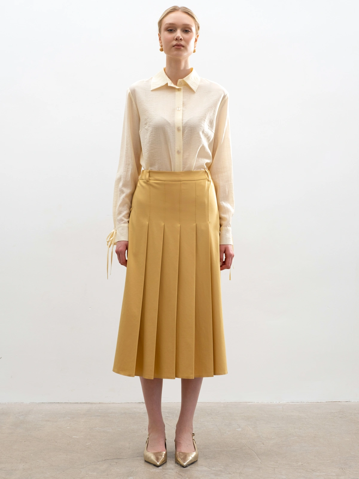 Горчичная юбка в складку