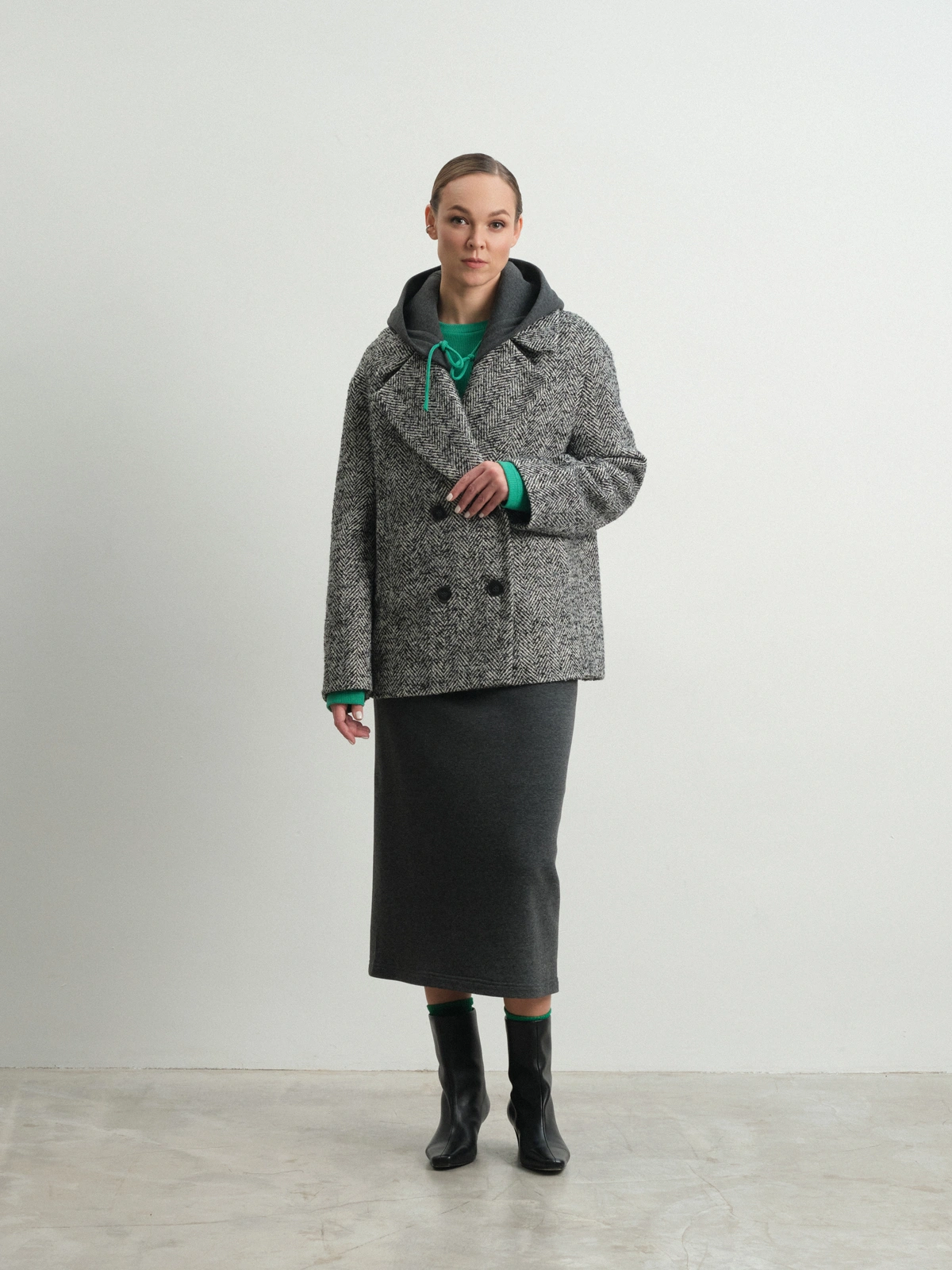 Полупальто с капюшоном Crocus