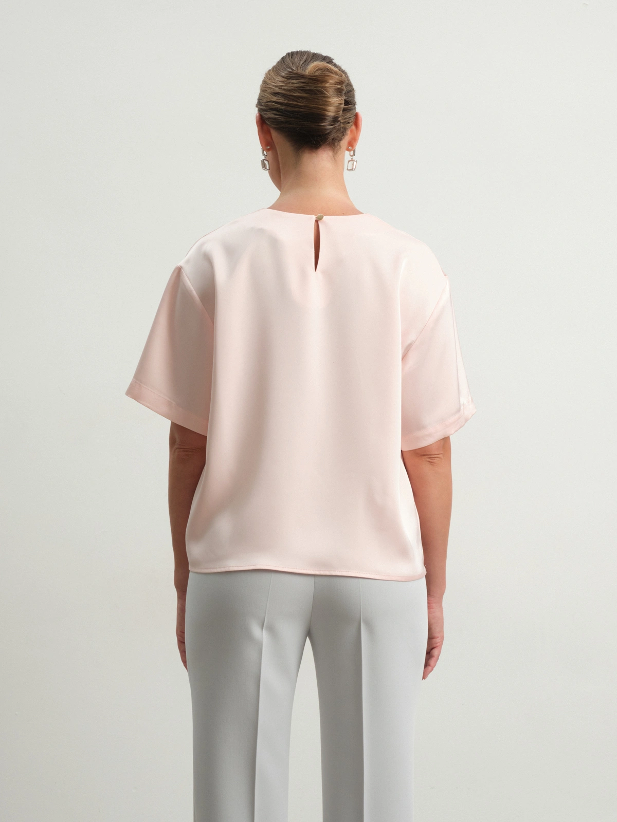 Пудровая блуза Muse