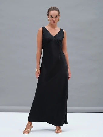 Черное атласное платье Hecate