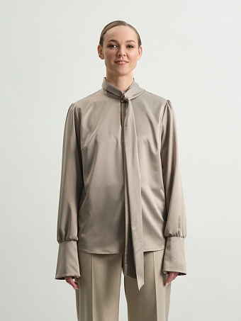 Бежевая блуза с бантом Lungwort