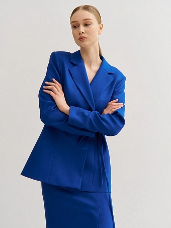 Темно-синий жакет с завязками