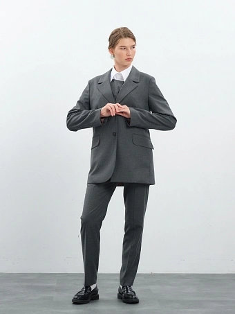 Серые зауженные брюки