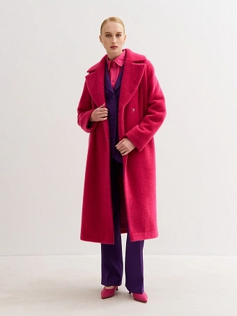 Розовое пальто кокон