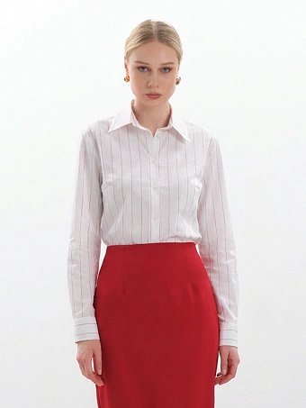 Рубашка в красную полоску