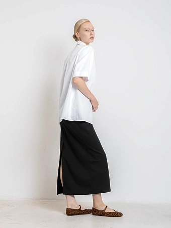 Черная юбка из трикотажа