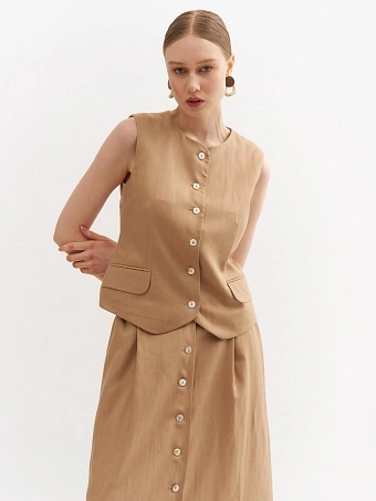 Бежевый льняной жилет