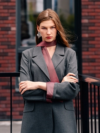 Жакет с асимметричным бортом