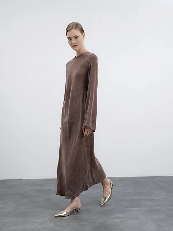 Меланжевое платье в оттенке мокко