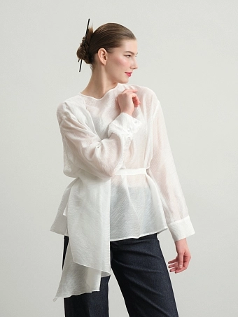 Белая блуза с отлетной деталью Wabi