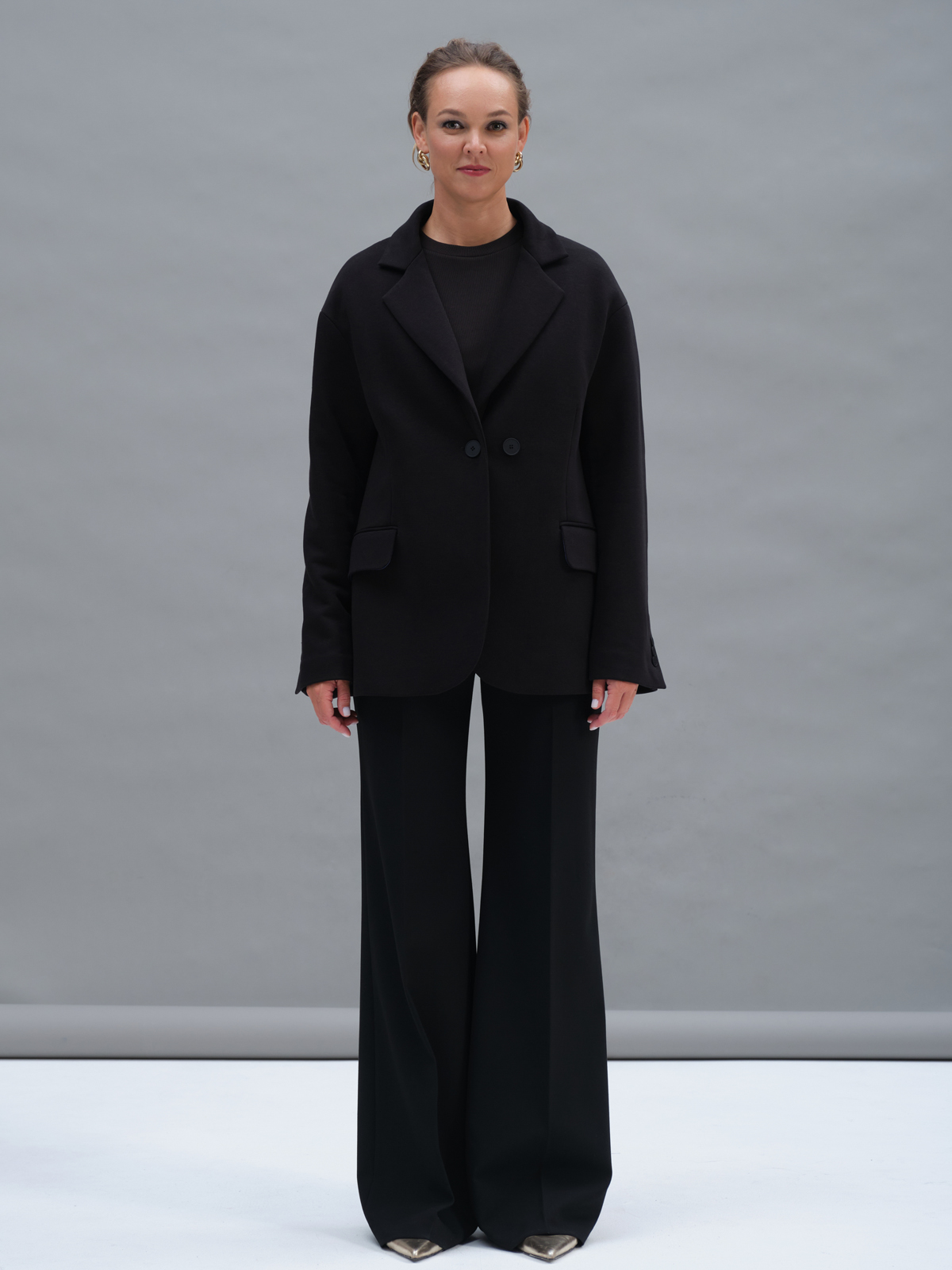 Черный жакет из футера