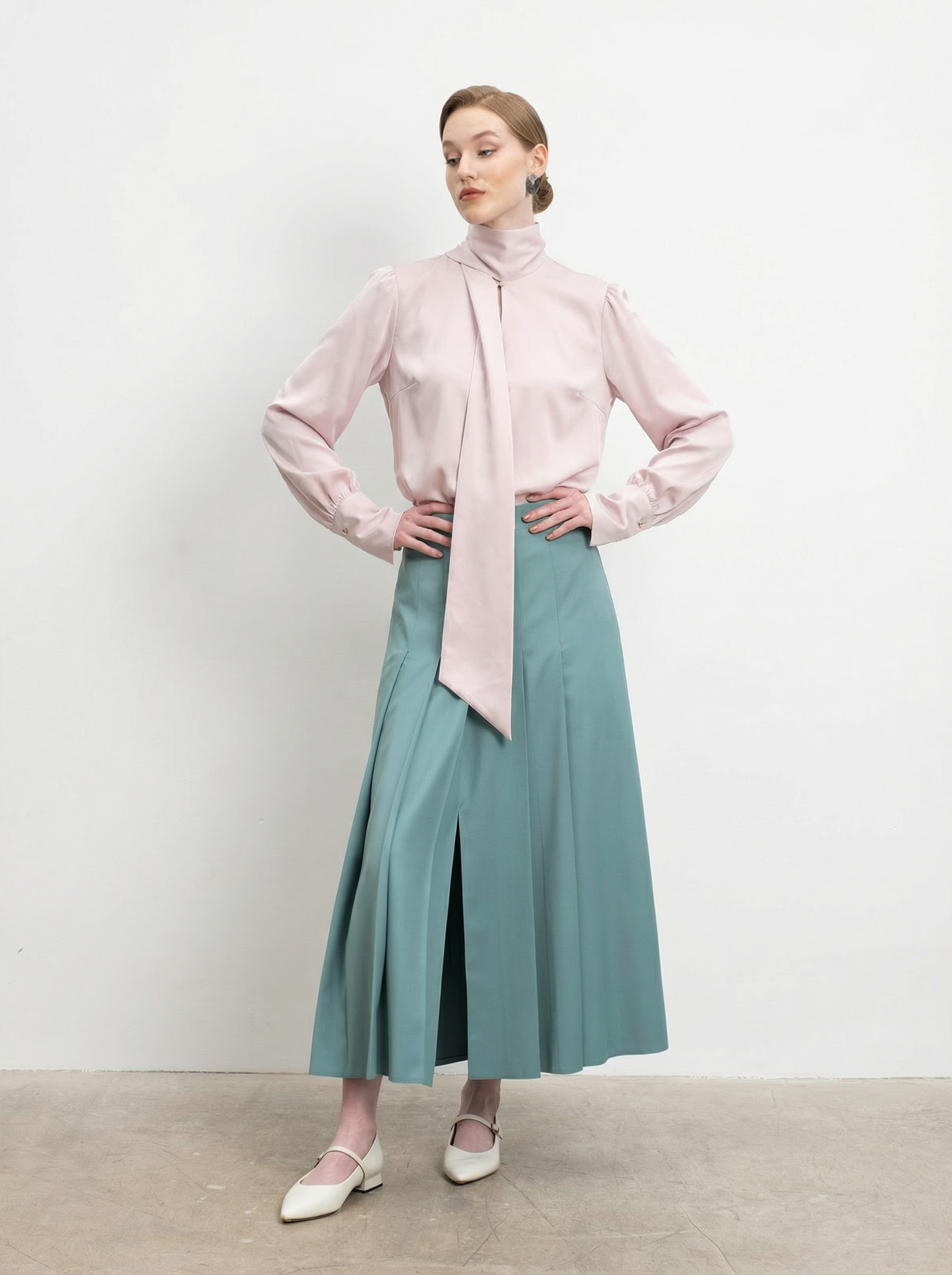 Мятная юбка со складками