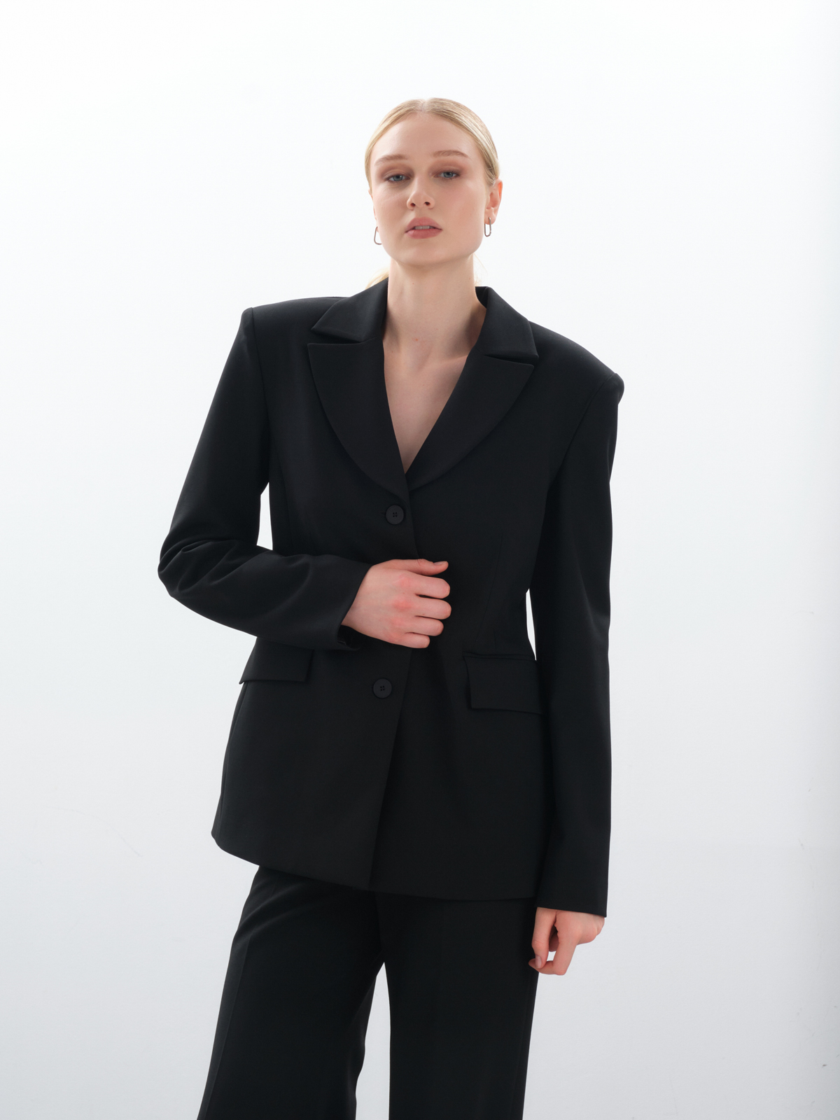 Черный силуэтный жакет black swan