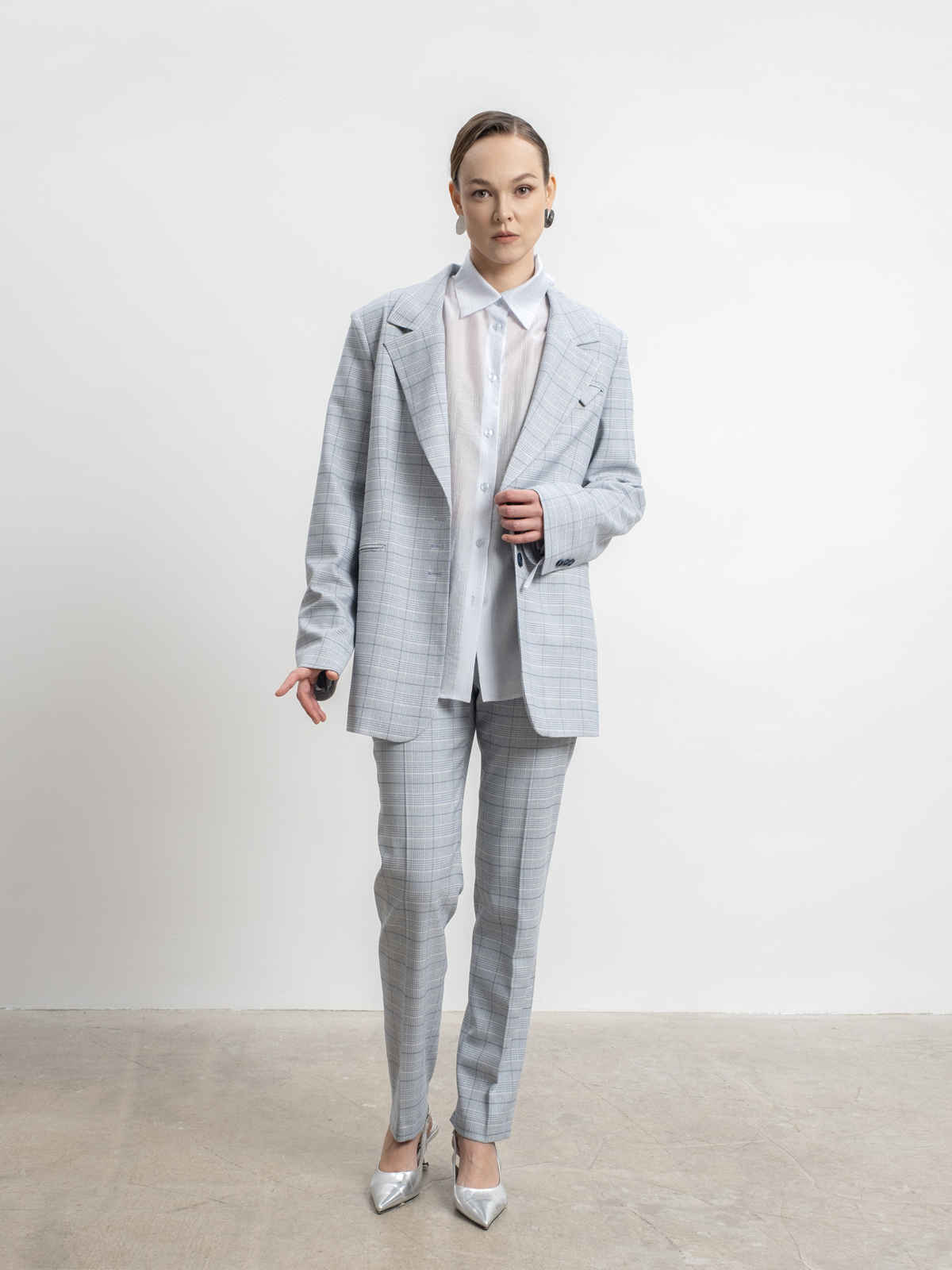 Голубой жакет в клетку