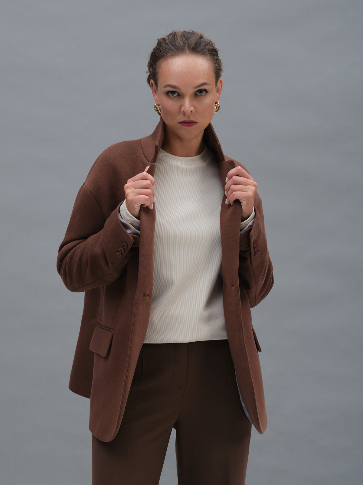 Шоколадный жакет из футера