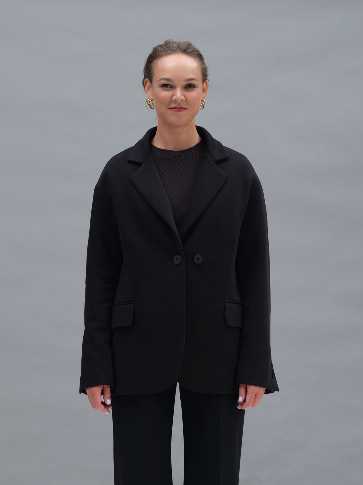 Черный жакет из футера