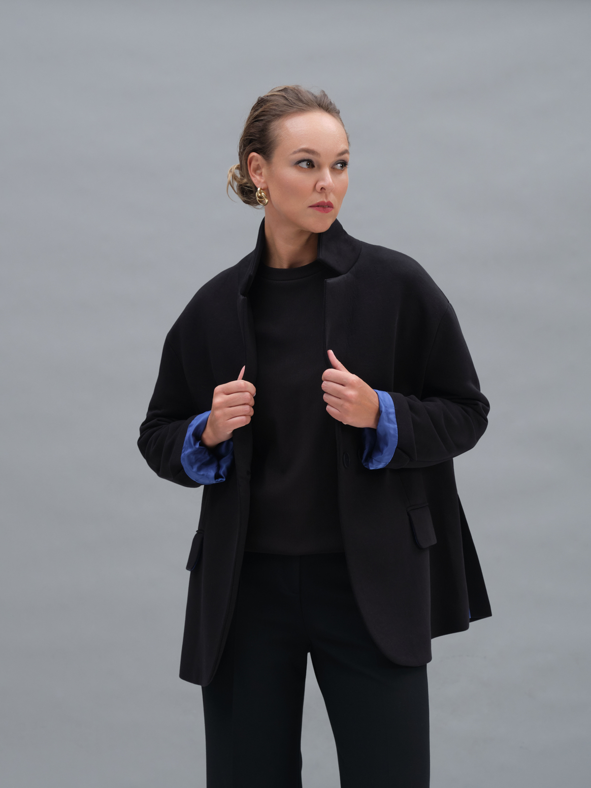 Черный жакет из футера