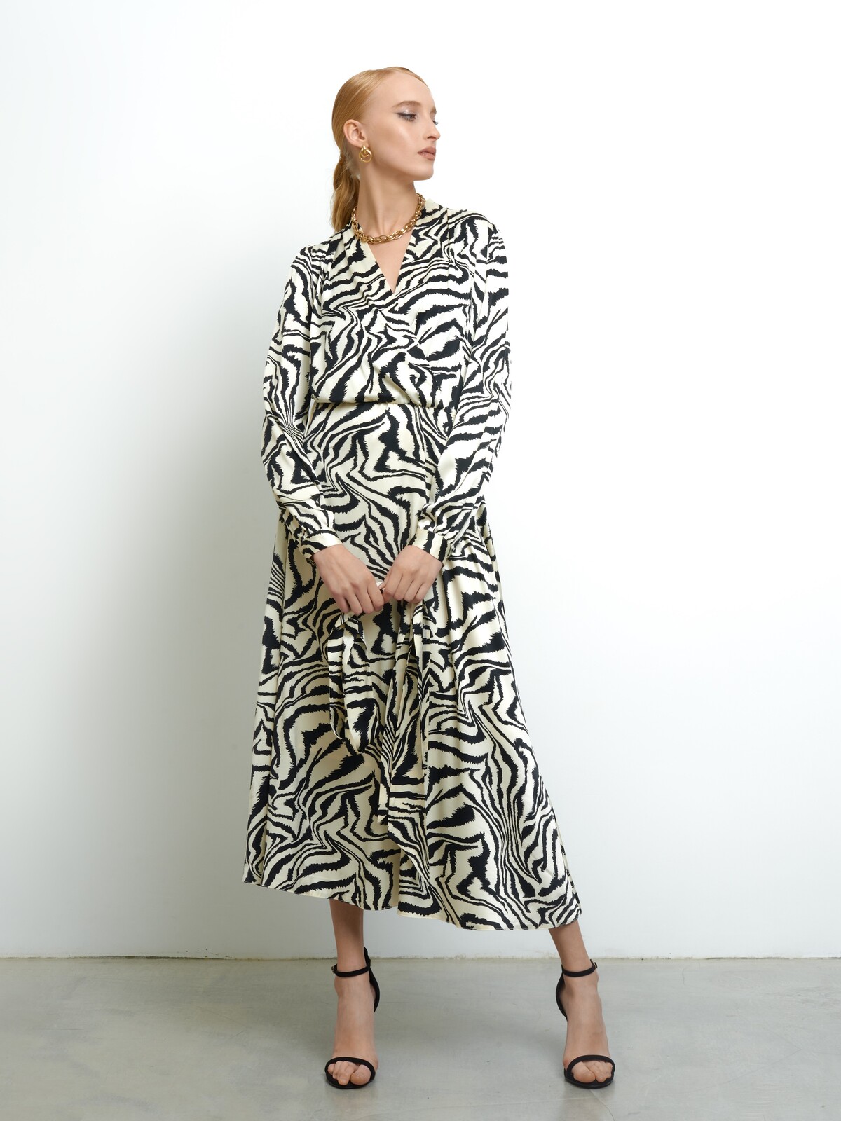 Платье с принтом зебра