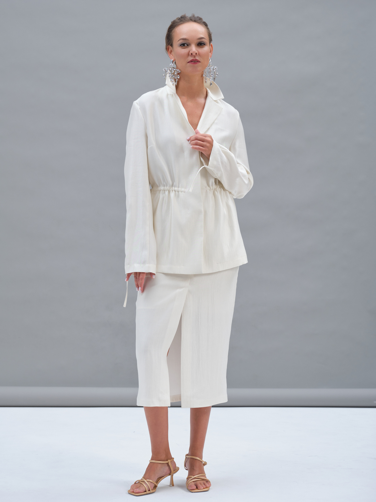 Белая прямая юбка Aurora