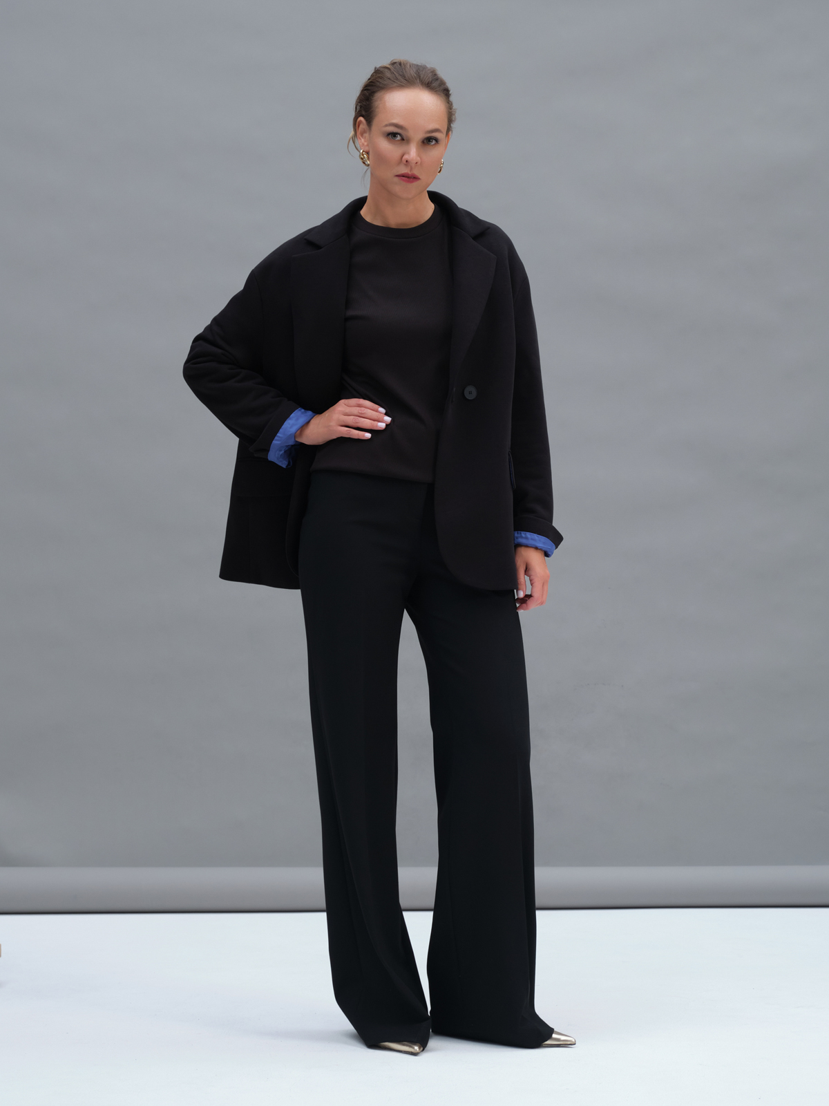 Черный жакет из футера