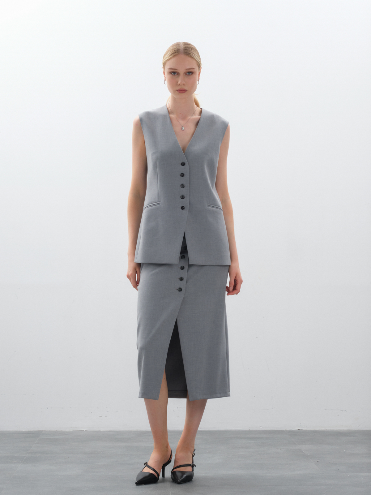 Серая юбка strict