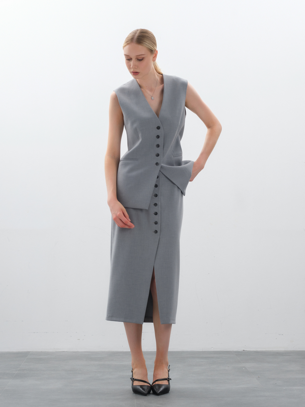 Серая юбка strict