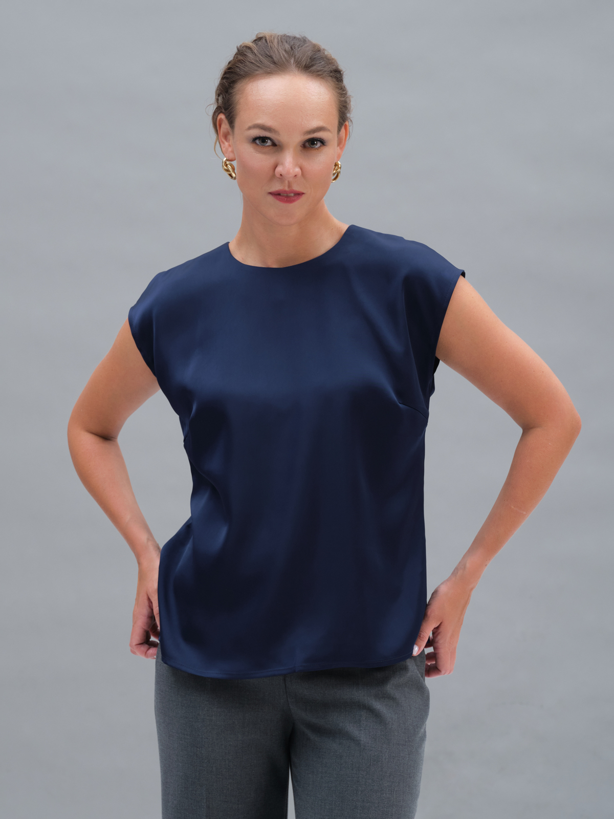 Синий атласный базовый топ