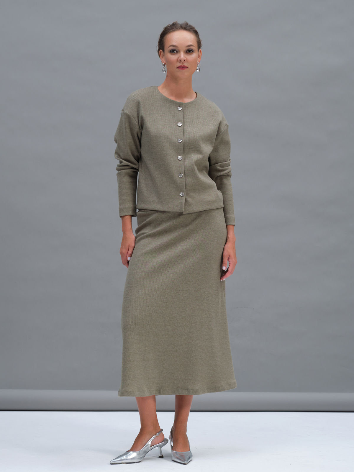 Оливковая трикотажная юбка