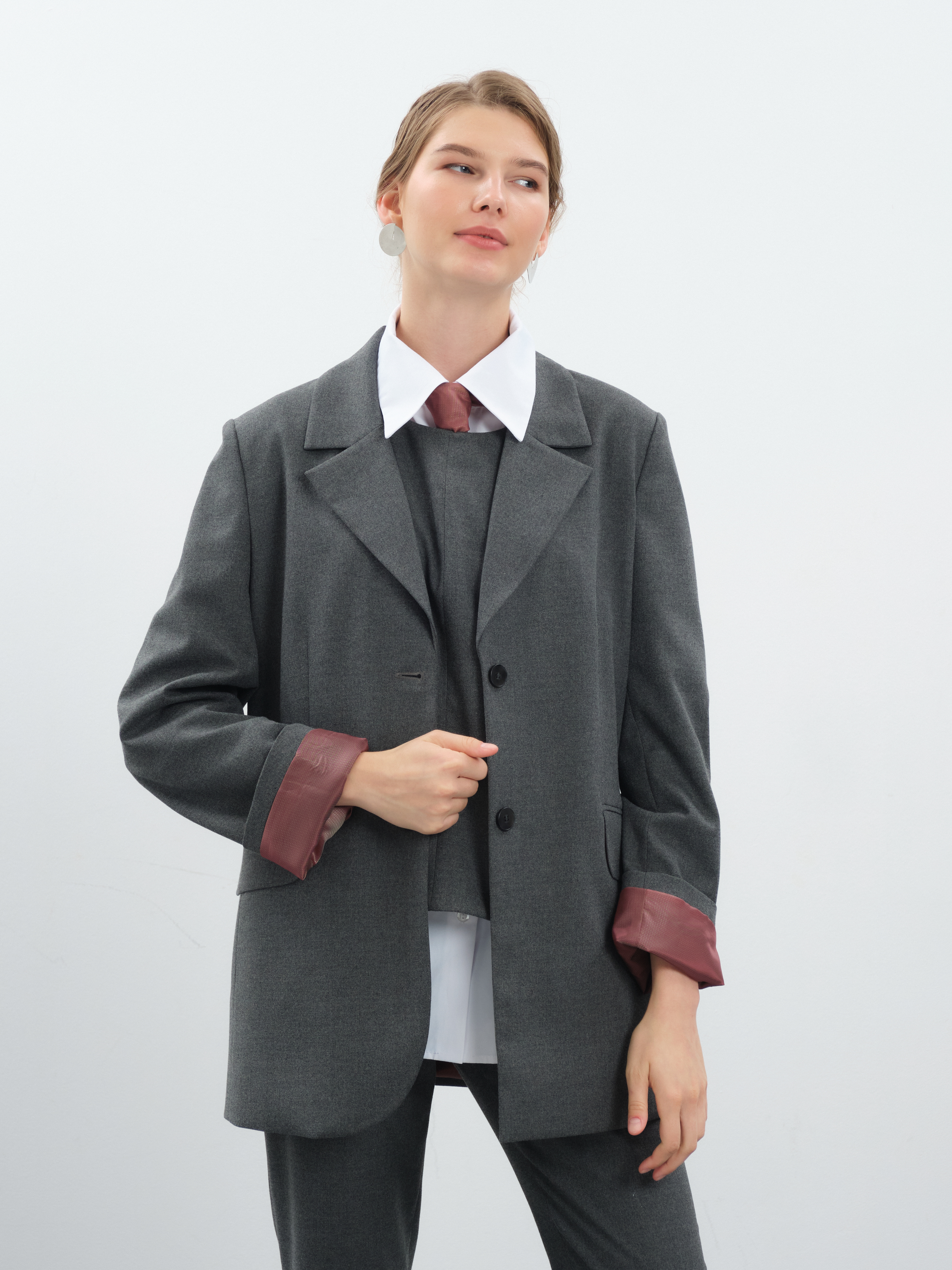 Жакет с асимметричным бортом