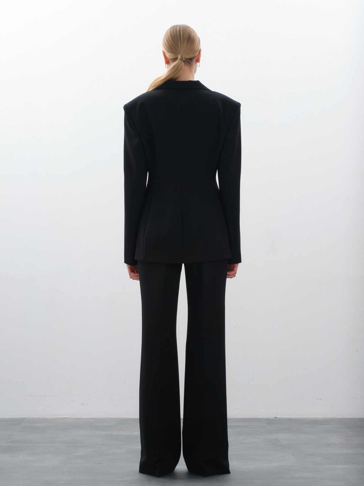 Расклешенные брюки black swan