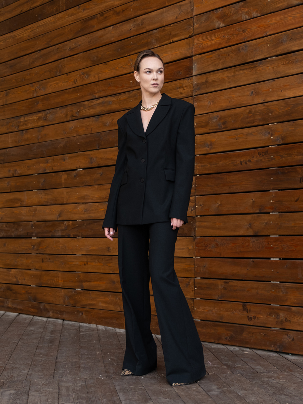 Расклешенные брюки black swan