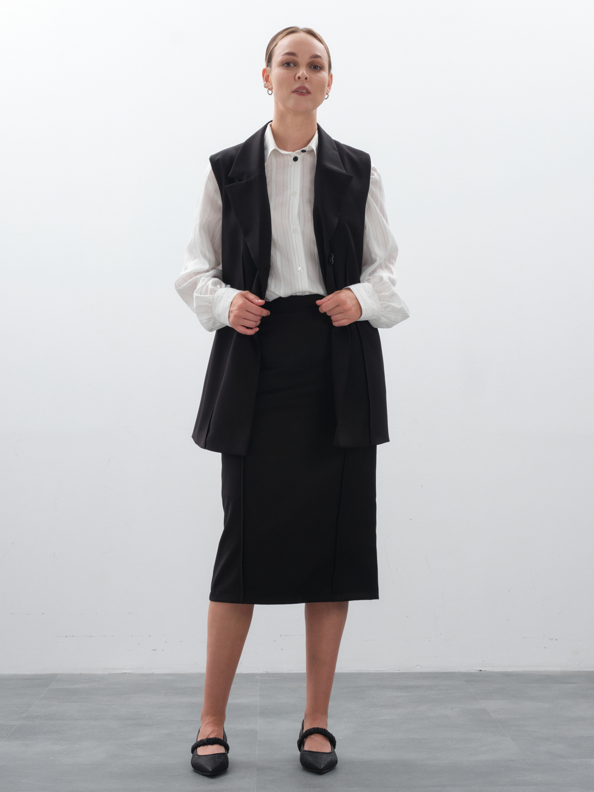 юбка женская, юбка карандаш, черная юбка, купить юбку, юбка миди, офисная юбка, классическая юбка, черная юбка карандаш, 
юбка с высокой посадкой, юбка ниже колена, деловая юбка, прямая юбка миди, юбка из костюмной ткани, строгая офисная юбка, купить юбку карандаш, юбка для офиса, модные юбки, купить черную юбку миди, черная юбка карандаш с высокой талией, с чем носить черную юбку карандаш, юбка карандаш на работу, облегающая юбка ниже колена, образы с черной юбкой миди, как выбрать юбку для офиса, юбка прямая классическая черная, женский деловой костюм с юбкой, купить юбку карандаш в Москве, 
офисная юбка Екатеринбург, черная юбка миди Пермь, магазин женской одежды Москва, деловые юбки купить в Екатеринбурге, юбка женская купить Пермь, классическая юбка Москва, женский костюм с юбкой, женский костюм с юбкой, деловой костюм женский, офисный костюм с юбкой, купить юбку, костюмная юбка, черный костюм с юбкой, классический костюм с юбкой, юбка миди, костюм-двойка с юбкой, юбка от костюма, деловая юбка, юбка с высокой посадкой, костюм с жилетом и юбкой, купить костюм с юбкой в Москве, юбка для офиса, юбка и жилет.