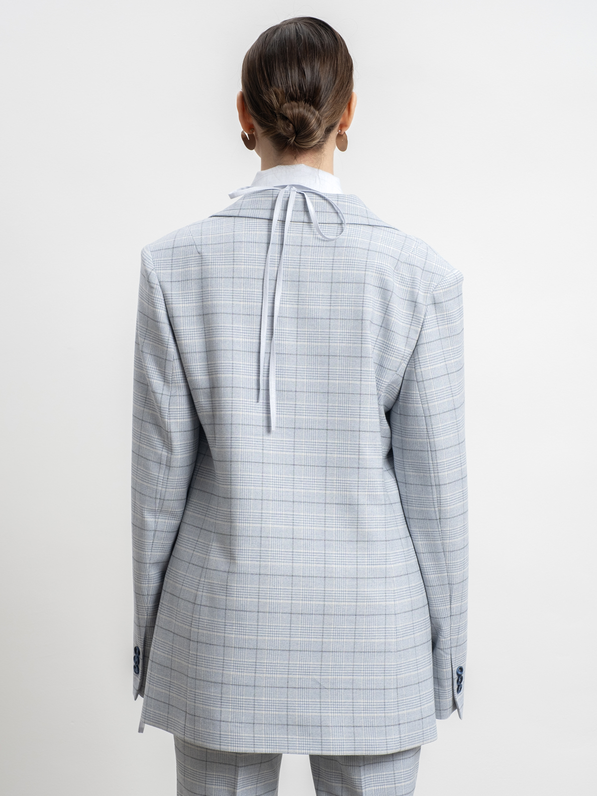 Голубой жакет в клетку