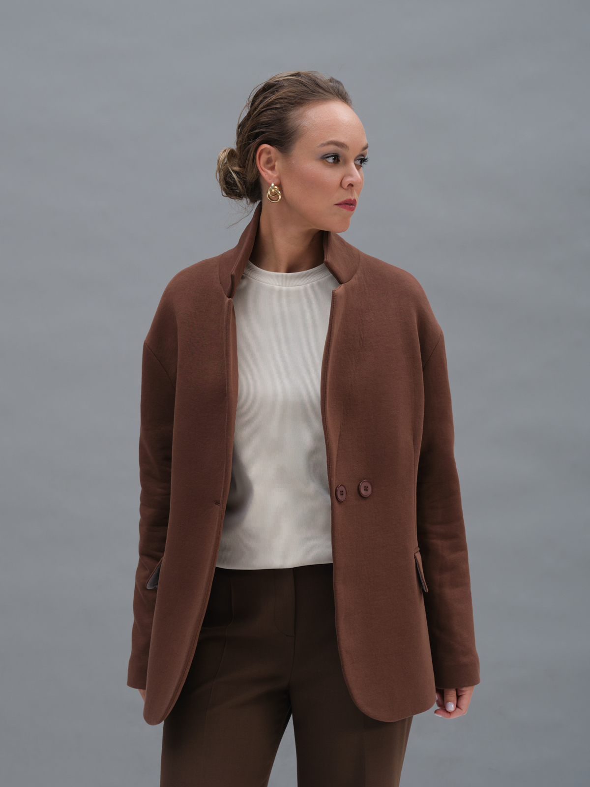 Шоколадный жакет из футера