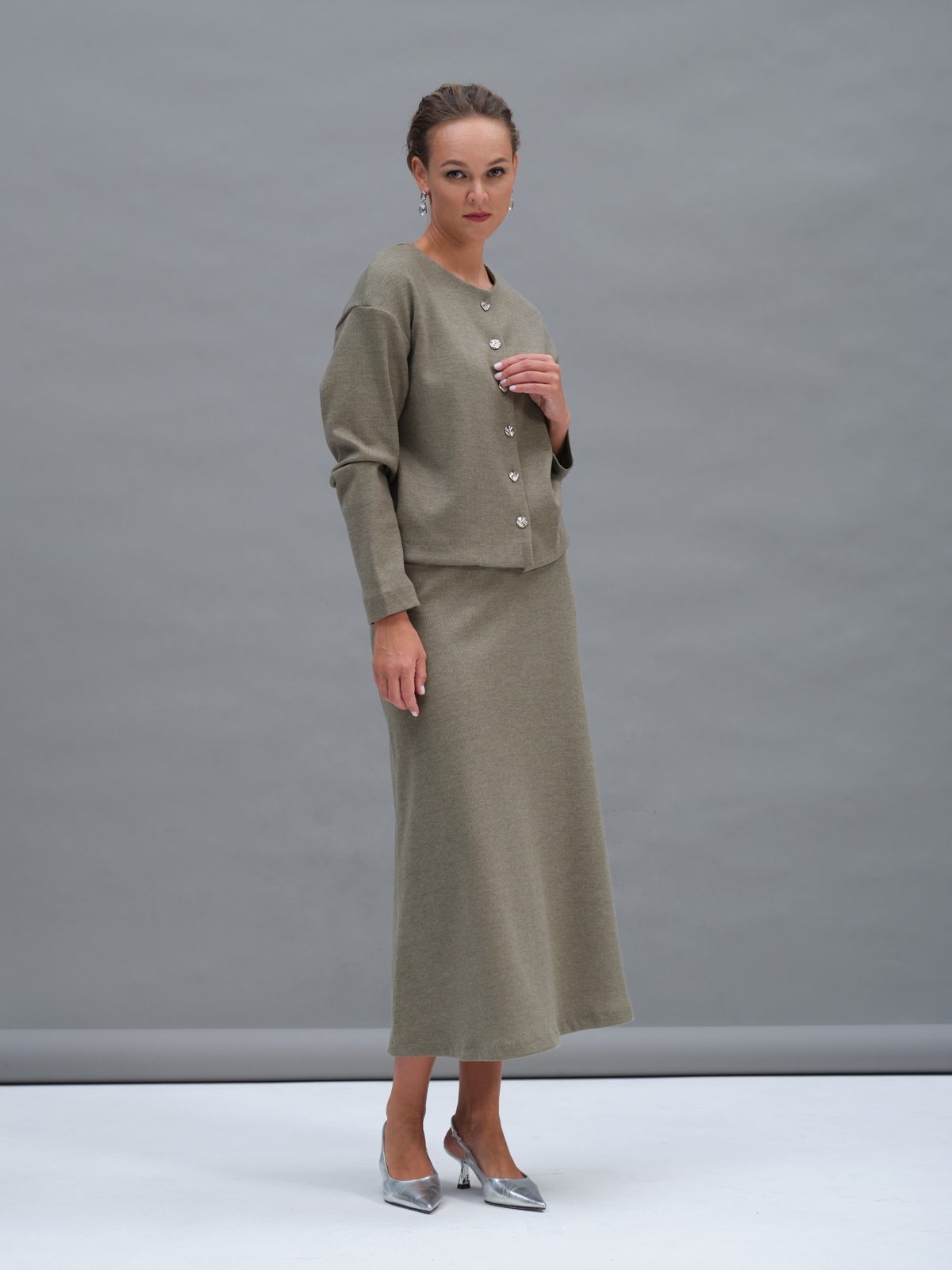 Оливковая трикотажная юбка