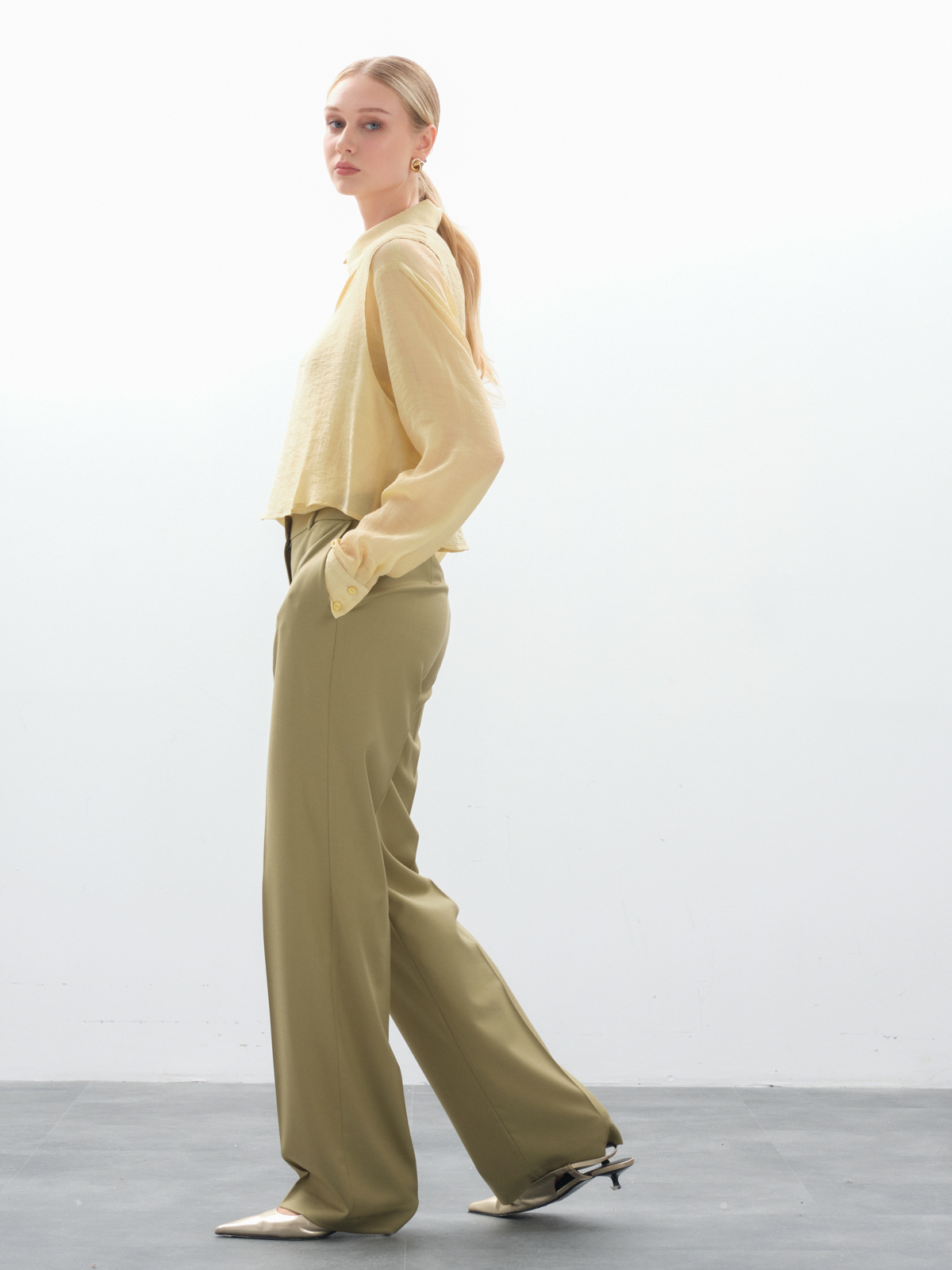 женские брюки, брюки палаццо, купить женские брюки, брюки женские классические, брюки прямые женские
офисные брюки женские, брюки трубы женские, зеленые брюки женские, костюмные брюки женские, оливковые брюки женские, деловые женские брюки, купить брюки классические оливковые, брюки цвета хаки женские, с чем носить зеленые брюки, штаны зеленые в офис, фисташковые брюки, брюки палаццо, купить прямые брюки женские оливковые, брюки прямые с высокой талией, брюки из костюмной ткани, фисташковые брюки, штаны прямые женские классика