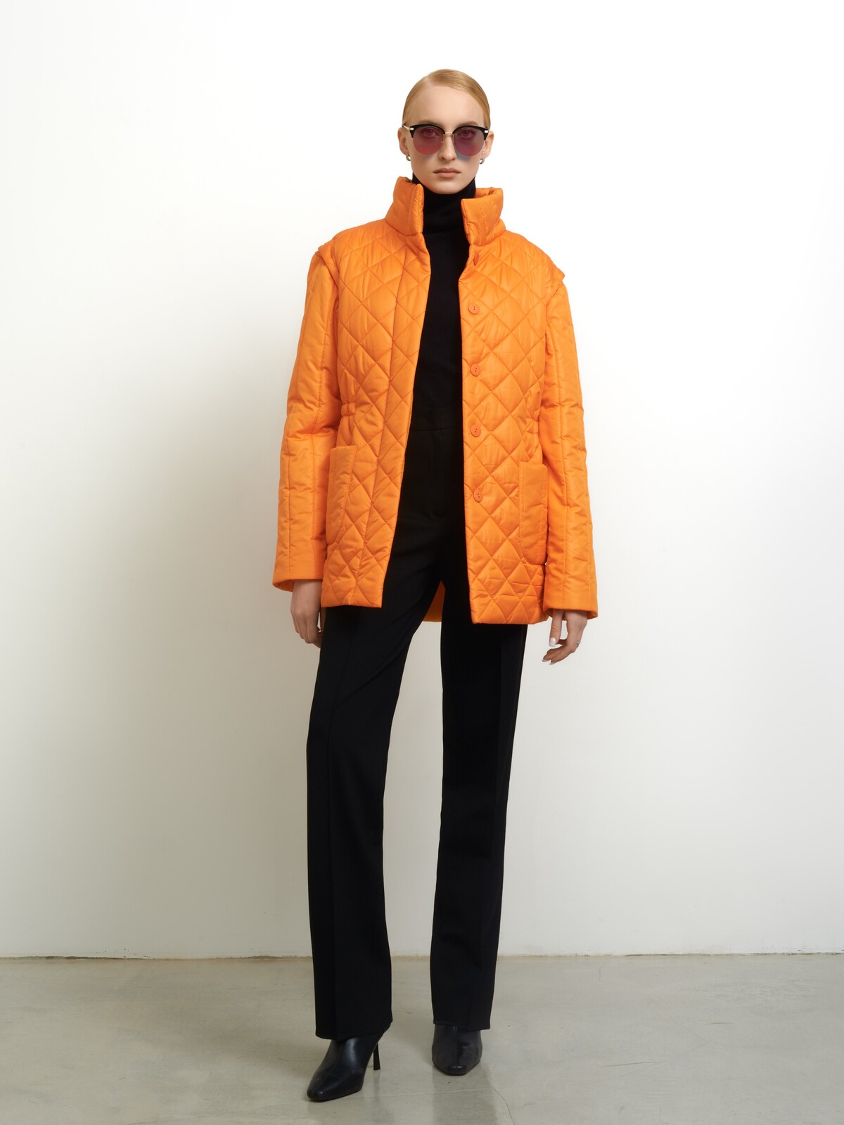 Оранжевая куртка-трансформер