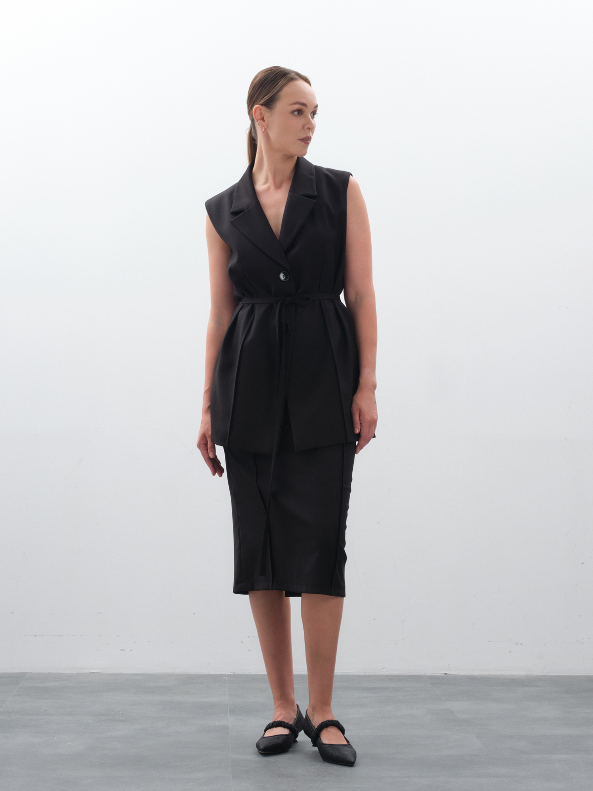 жилет женский, купить жилет женский, жилет женский удлиненный, черный жилет женский, жилет женский классический, жилетка женская, жилет женский офисный, удлиненный жилет с поясом, жилет под брюки женский, деловой жилет женский, жилет-пиджак женский без рукавов, костюмный жилет женский, купить черный удлиненный жилет, жилет-жакет женский, с чем носить удлиненный жилет, жилет на пуговицах с воротником, жилет как третий слой в одежде, жилет женский на голое тело, жилет платье