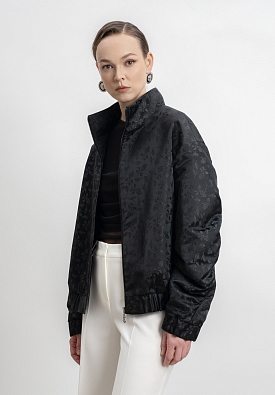 Бомбер с драпированным рукавом