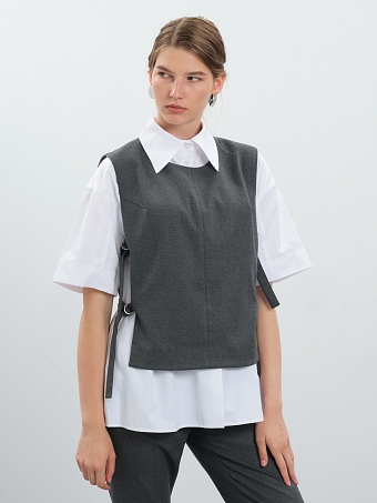 Жилет с поясами на кольцах