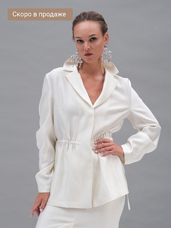 Белый жакет на кулиске Aurora