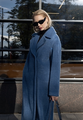 Синее пальто кокон